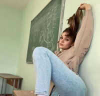 elle te met tout de suite dans l&rsquo;ambiance au tel rose : &laquo; Je suis toute mouill&eacute;e en pensant &agrave; ta queue bandante